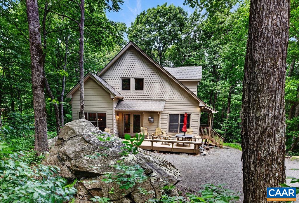 1300 BLUE RIDGE DR, WINTERGREEN RESORT, Virginia 22967, 3 Bedrooms Bedrooms, ,2 BathroomsBathrooms,Residential,1300 BLUE RIDGE DR,678821 MLS # 678821