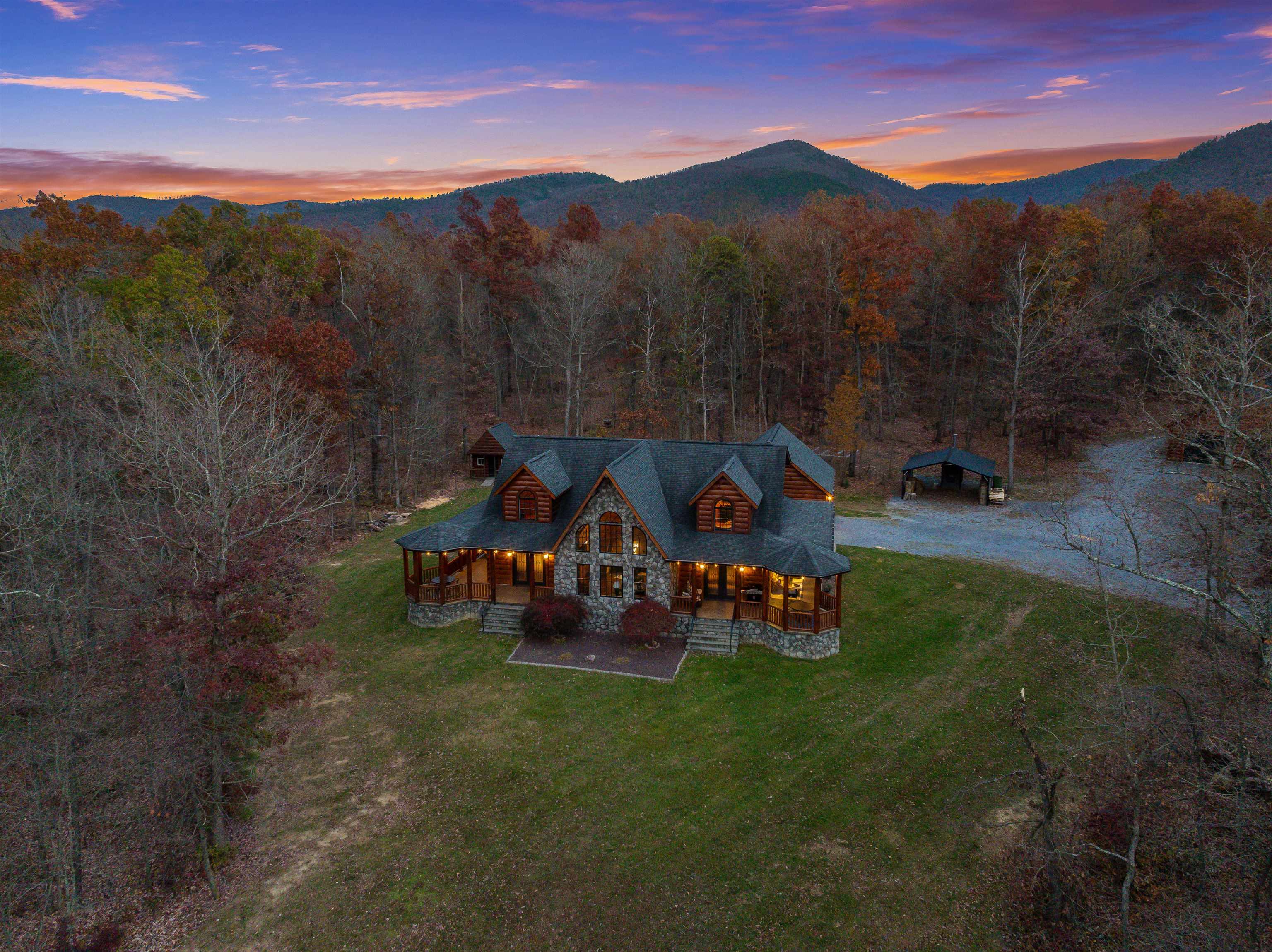 4851 ARROWPOINT DR, ELKTON, Virginia 22827, 6 Bedrooms Bedrooms, ,3 BathroomsBathrooms,Residential,4851 ARROWPOINT DR,678826 MLS # 678826