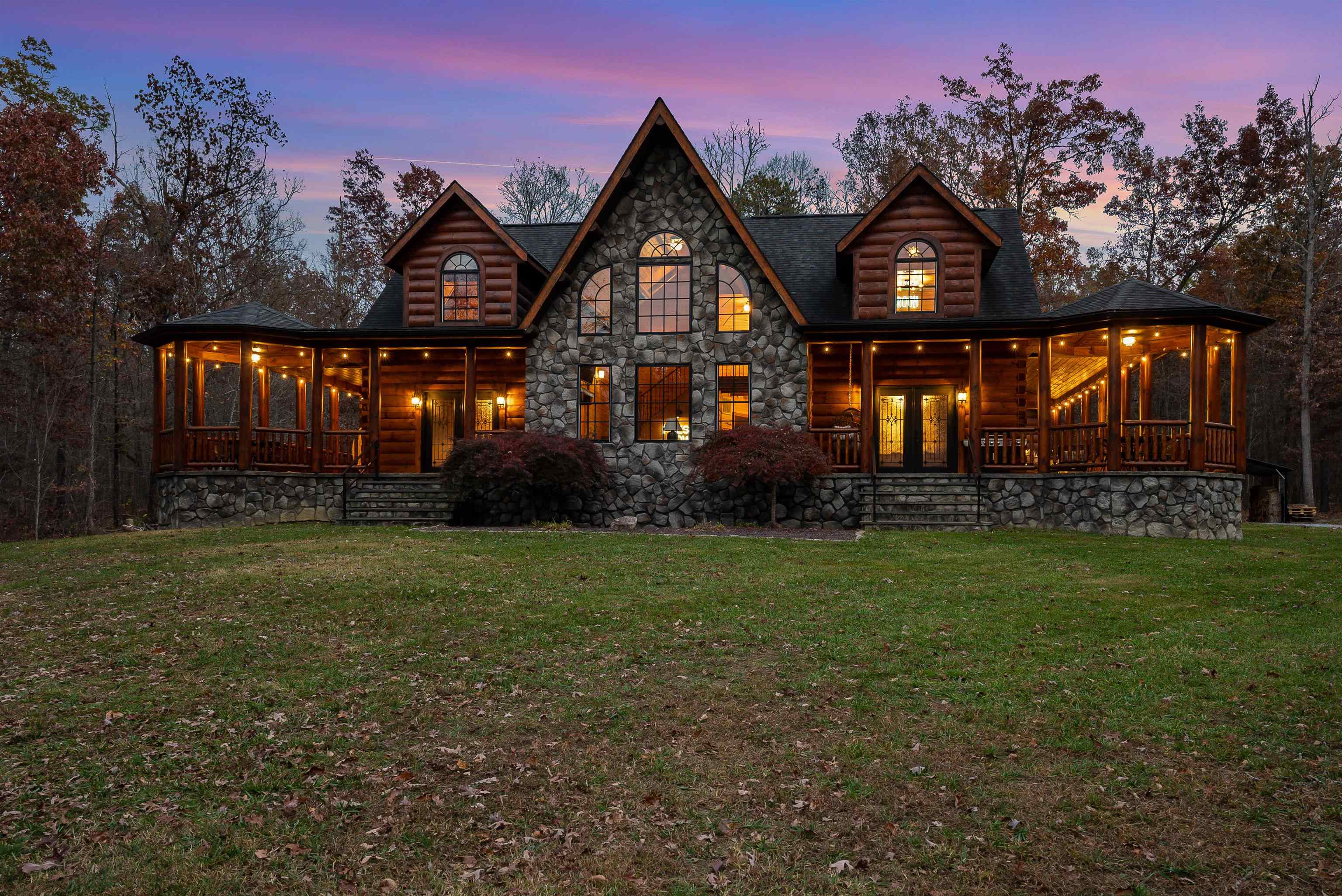 4851 ARROWPOINT DR, ELKTON, Virginia 22827, 6 Bedrooms Bedrooms, ,3 BathroomsBathrooms,Residential,4851 ARROWPOINT DR,678826 MLS # 678826