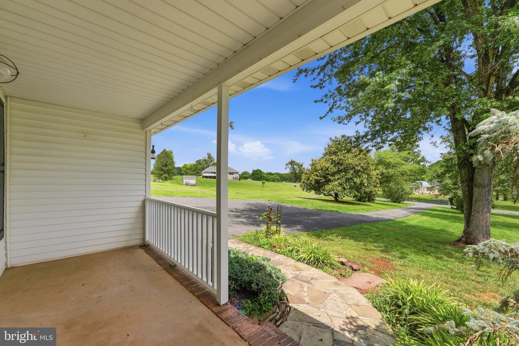 20128 BUCK RUN CT, CULPEPER, Virginia 22701, 3 Bedrooms Bedrooms, ,2 BathroomsBathrooms,Residential,20128 BUCK RUN CT,VACU2014000 MLS # VACU2014000