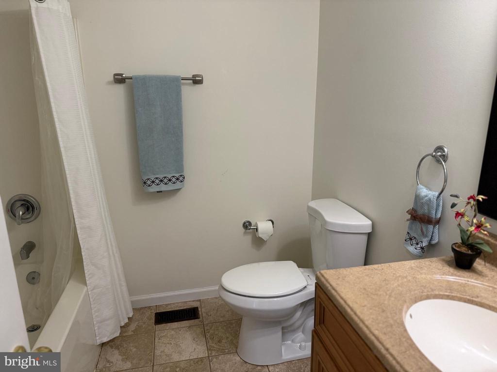 12816 GARRISON LN, SPOTSYLVANIA, Virginia 22551, 4 Bedrooms Bedrooms, ,3 BathroomsBathrooms,Residential,12816 GARRISON LN,VASP2042766 MLS # VASP2042766