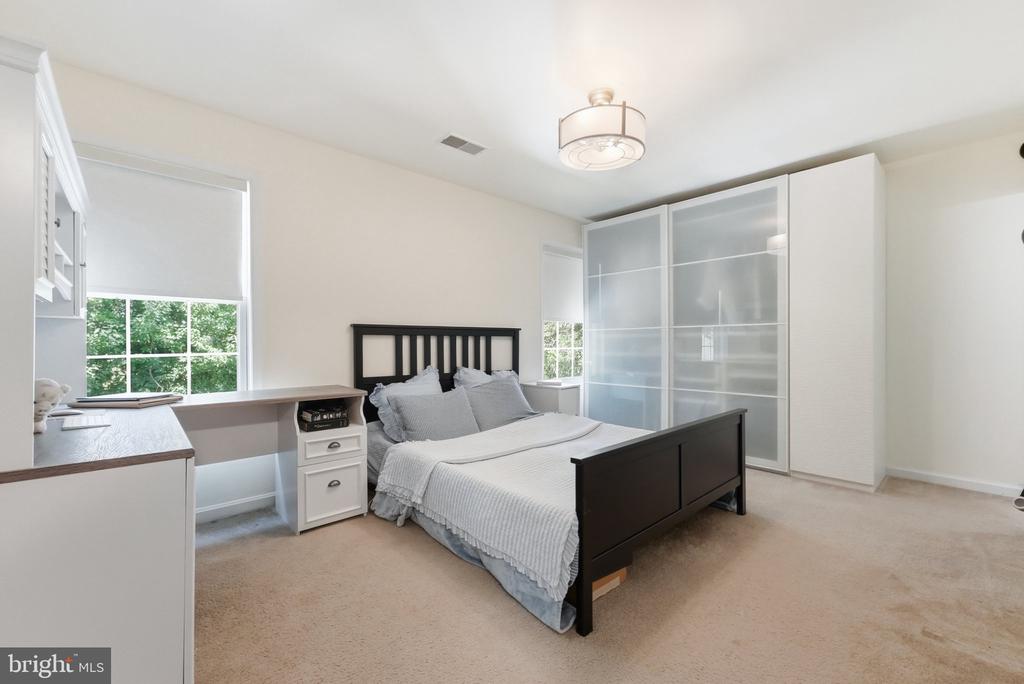 53 SIRE WAY, WARRENTON, Virginia 20186, 3 Bedrooms Bedrooms, ,2 BathroomsBathrooms,Residential,53 SIRE WAY,VAFQ2022498 MLS # VAFQ2022498