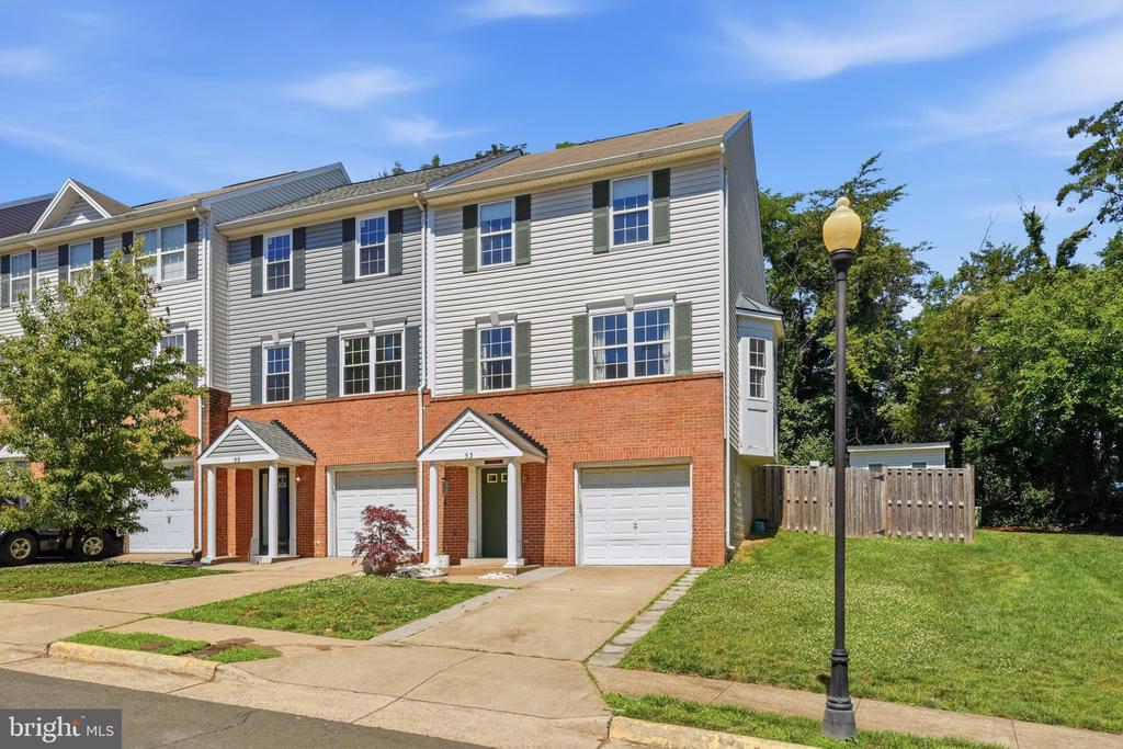 53 SIRE WAY, WARRENTON, Virginia 20186, 3 Bedrooms Bedrooms, ,2 BathroomsBathrooms,Residential,53 SIRE WAY,VAFQ2022498 MLS # VAFQ2022498