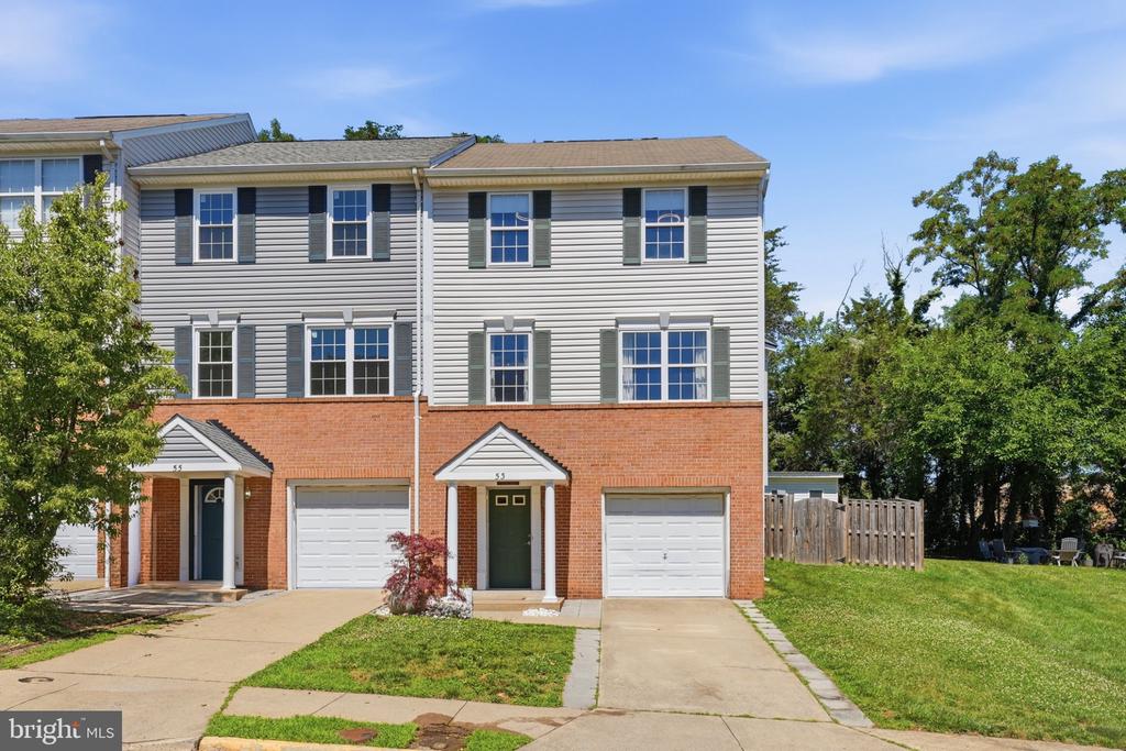 53 SIRE WAY, WARRENTON, Virginia 20186, 3 Bedrooms Bedrooms, ,2 BathroomsBathrooms,Residential,53 SIRE WAY,VAFQ2022498 MLS # VAFQ2022498