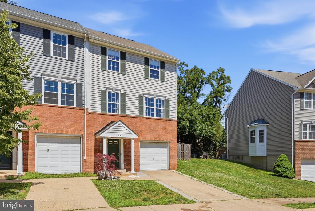 53 SIRE WAY, WARRENTON, Virginia 20186, 3 Bedrooms Bedrooms, ,2 BathroomsBathrooms,Residential,53 SIRE WAY,VAFQ2022498 MLS # VAFQ2022498