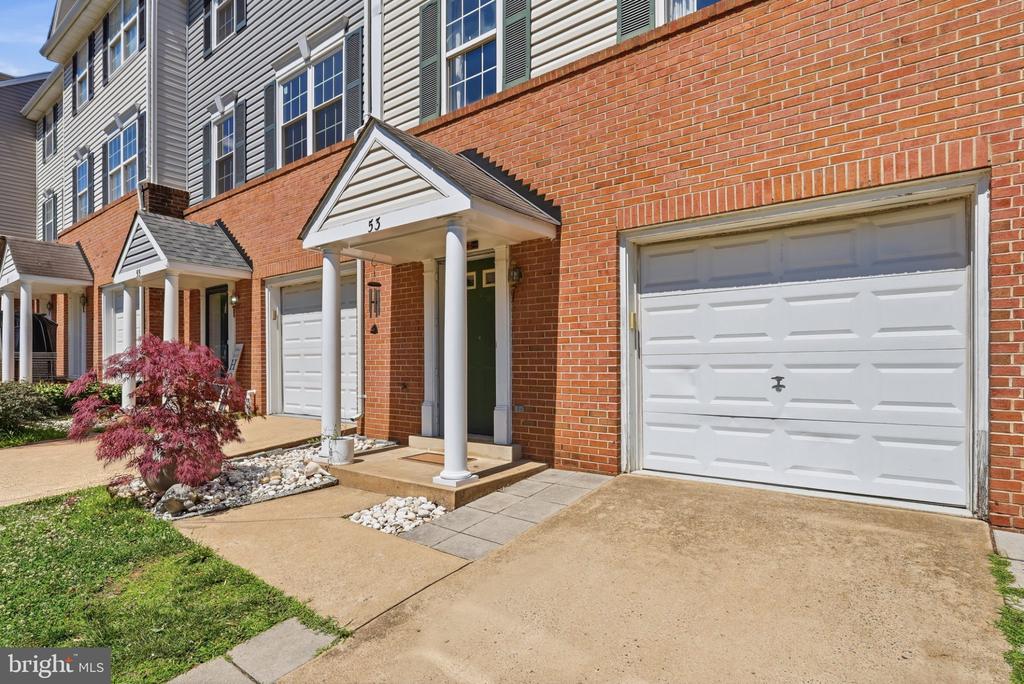 53 SIRE WAY, WARRENTON, Virginia 20186, 3 Bedrooms Bedrooms, ,2 BathroomsBathrooms,Residential,53 SIRE WAY,VAFQ2022498 MLS # VAFQ2022498