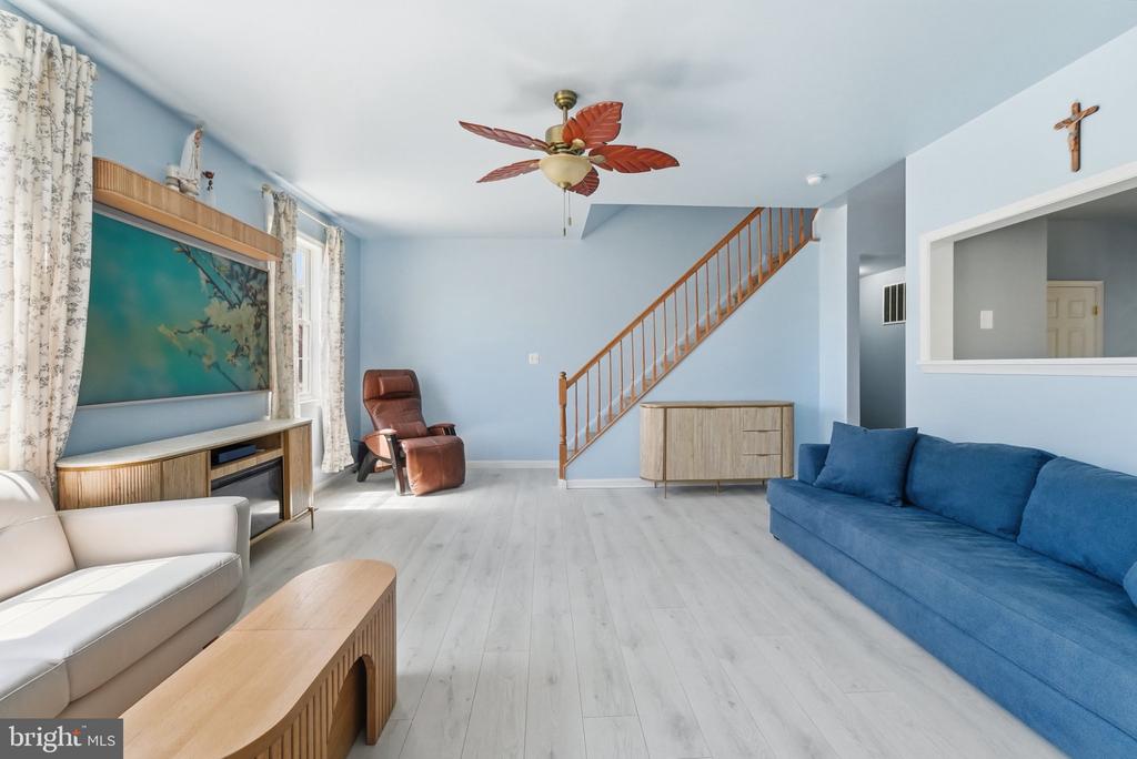 53 SIRE WAY, WARRENTON, Virginia 20186, 3 Bedrooms Bedrooms, ,2 BathroomsBathrooms,Residential,53 SIRE WAY,VAFQ2022498 MLS # VAFQ2022498