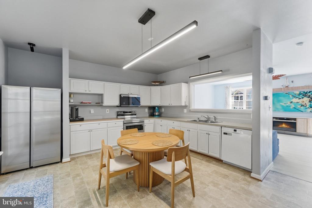 53 SIRE WAY, WARRENTON, Virginia 20186, 3 Bedrooms Bedrooms, ,2 BathroomsBathrooms,Residential,53 SIRE WAY,VAFQ2022498 MLS # VAFQ2022498