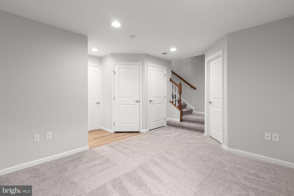 8647 ROSECRANS LN, SPOTSYLVANIA, Virginia 22553, 3 Bedrooms Bedrooms, ,2 BathroomsBathrooms,Residential,8647 ROSECRANS LN,VASP2042786 MLS # VASP2042786