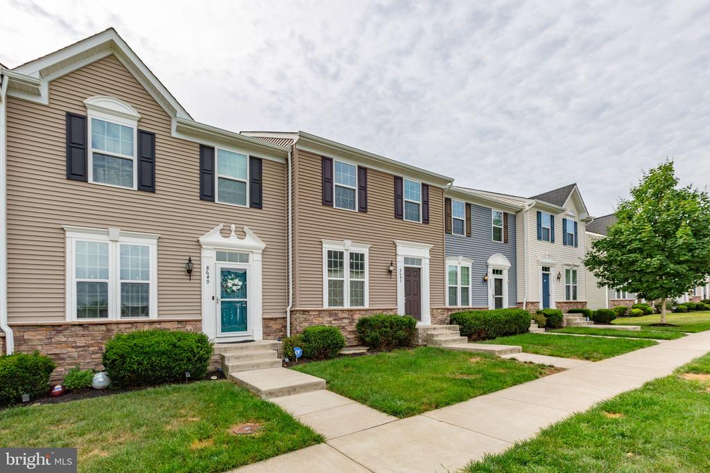 8647 ROSECRANS LN, SPOTSYLVANIA, Virginia 22553, 3 Bedrooms Bedrooms, ,2 BathroomsBathrooms,Residential,8647 ROSECRANS LN,VASP2042786 MLS # VASP2042786