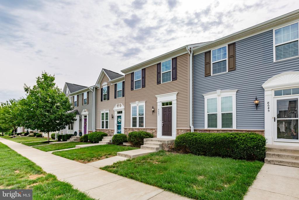8647 ROSECRANS LN, SPOTSYLVANIA, Virginia 22553, 3 Bedrooms Bedrooms, ,2 BathroomsBathrooms,Residential,8647 ROSECRANS LN,VASP2042786 MLS # VASP2042786