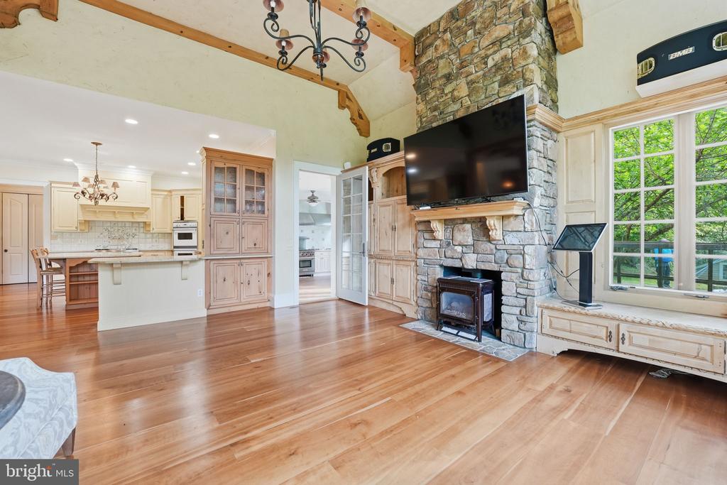 3665 CREELS LN, THE PLAINS, Virginia 20198, 6 Bedrooms Bedrooms, ,6 BathroomsBathrooms,Residential,3665 CREELS LN,VAFQ2021256 MLS # VAFQ2021256