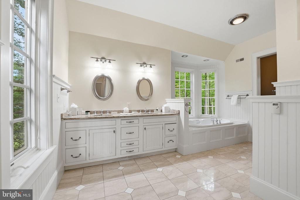 3665 CREELS LN, THE PLAINS, Virginia 20198, 6 Bedrooms Bedrooms, ,6 BathroomsBathrooms,Residential,3665 CREELS LN,VAFQ2021256 MLS # VAFQ2021256