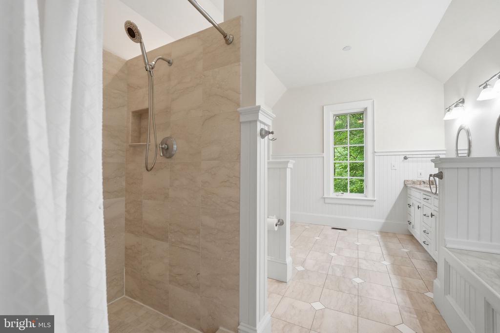 3665 CREELS LN, THE PLAINS, Virginia 20198, 6 Bedrooms Bedrooms, ,6 BathroomsBathrooms,Residential,3665 CREELS LN,VAFQ2021256 MLS # VAFQ2021256
