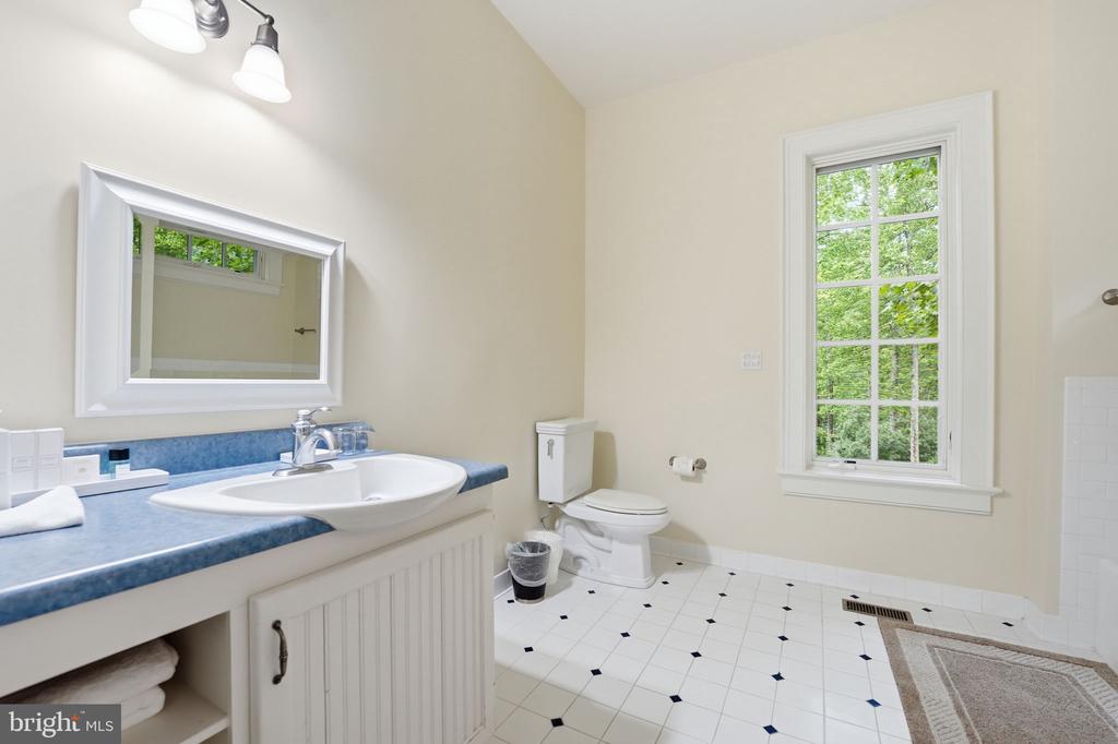 3665 CREELS LN, THE PLAINS, Virginia 20198, 6 Bedrooms Bedrooms, ,6 BathroomsBathrooms,Residential,3665 CREELS LN,VAFQ2021256 MLS # VAFQ2021256
