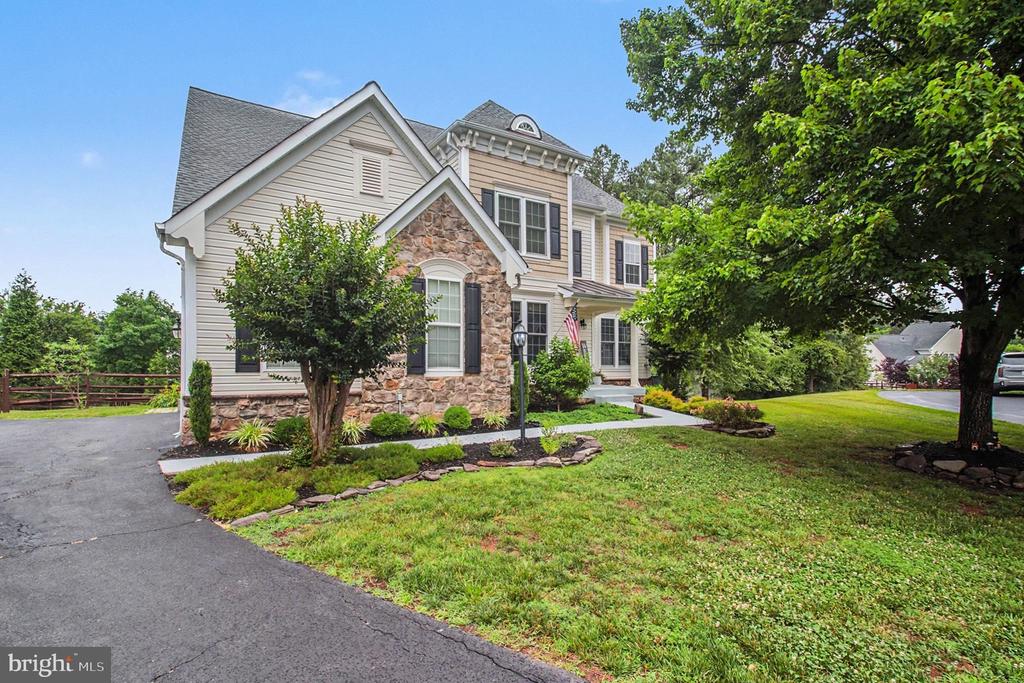4056 SHRAYER CT, WARRENTON, Virginia 20187, 5 Bedrooms Bedrooms, ,3 BathroomsBathrooms,Residential,4056 SHRAYER CT,VAFQ2022640 MLS # VAFQ2022640