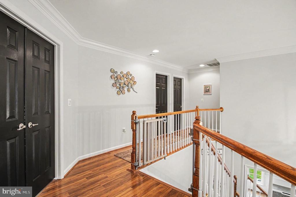 4056 SHRAYER CT, WARRENTON, Virginia 20187, 5 Bedrooms Bedrooms, ,3 BathroomsBathrooms,Residential,4056 SHRAYER CT,VAFQ2022640 MLS # VAFQ2022640