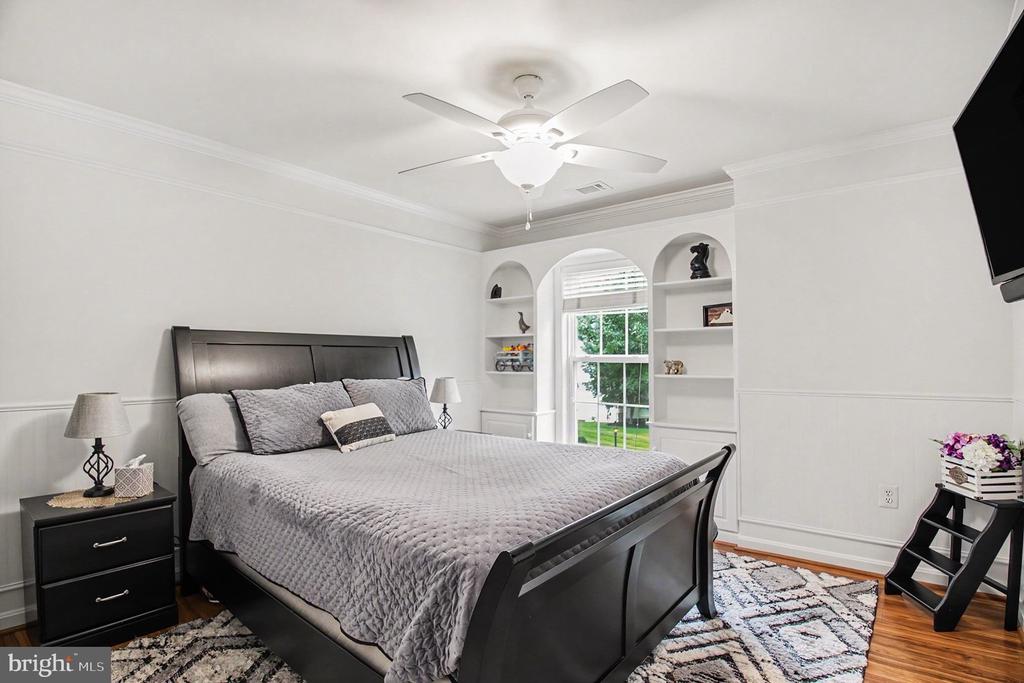 4056 SHRAYER CT, WARRENTON, Virginia 20187, 5 Bedrooms Bedrooms, ,3 BathroomsBathrooms,Residential,4056 SHRAYER CT,VAFQ2022640 MLS # VAFQ2022640