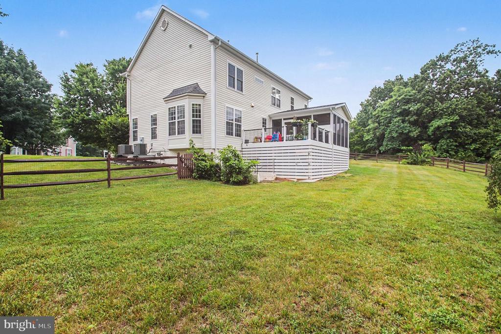 4056 SHRAYER CT, WARRENTON, Virginia 20187, 5 Bedrooms Bedrooms, ,3 BathroomsBathrooms,Residential,4056 SHRAYER CT,VAFQ2022640 MLS # VAFQ2022640
