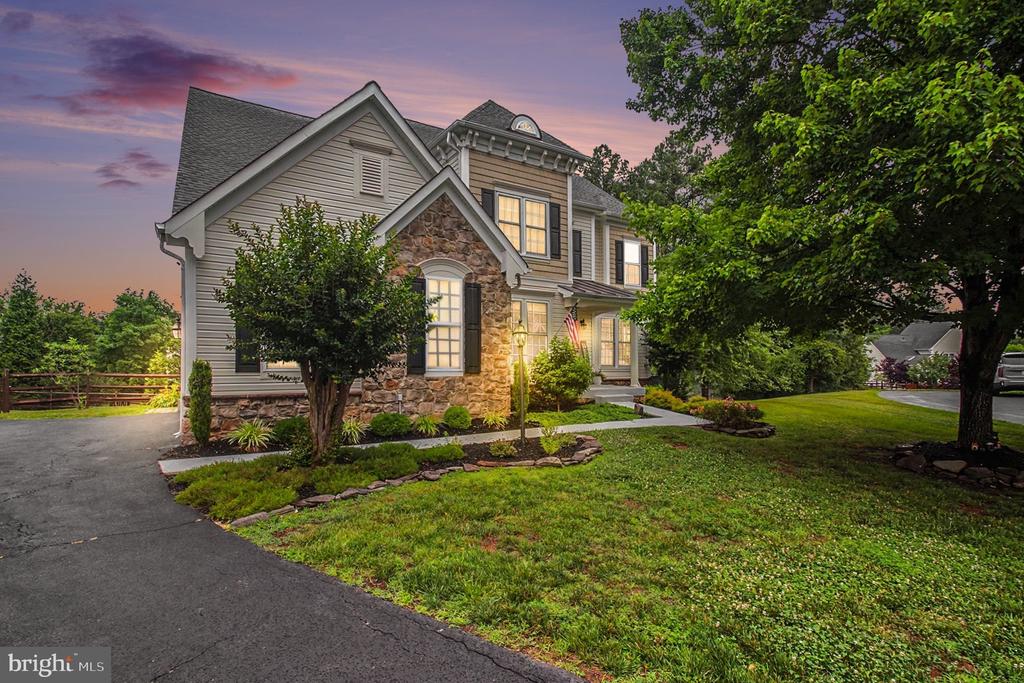 4056 SHRAYER CT, WARRENTON, Virginia 20187, 5 Bedrooms Bedrooms, ,3 BathroomsBathrooms,Residential,4056 SHRAYER CT,VAFQ2022640 MLS # VAFQ2022640