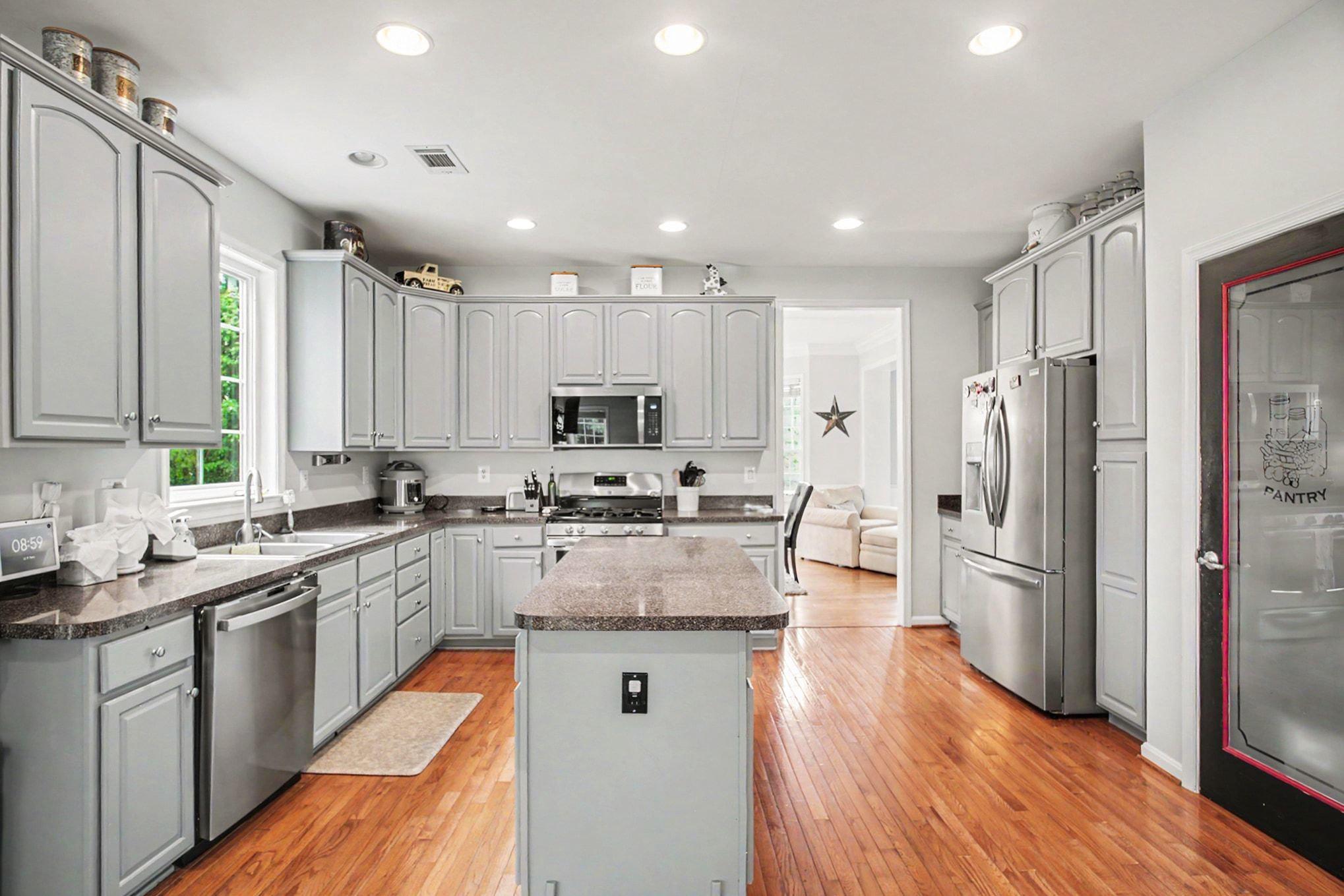4056 SHRAYER CT, WARRENTON, Virginia 20187, 5 Bedrooms Bedrooms, ,3 BathroomsBathrooms,Residential,4056 SHRAYER CT,VAFQ2022640 MLS # VAFQ2022640