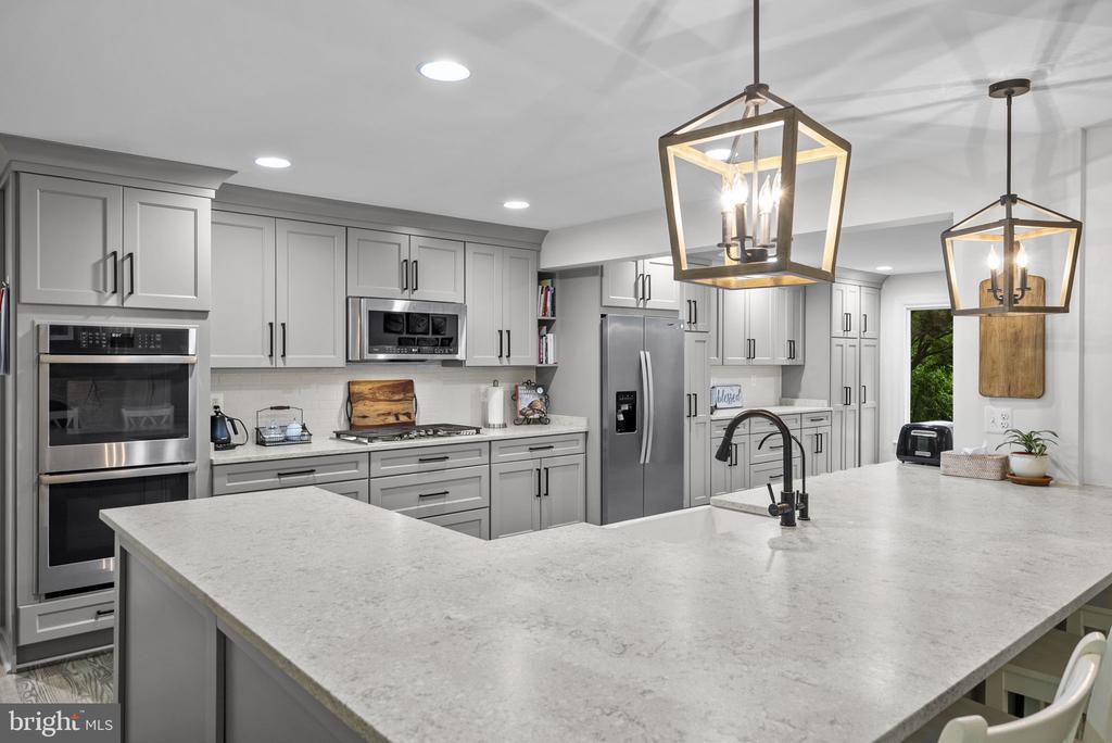 5920 HUNTON WOOD DR, BROAD RUN, Virginia 20137, 4 Bedrooms Bedrooms, ,3 BathroomsBathrooms,Residential,5920 HUNTON WOOD DR,VAFQ2022518 MLS # VAFQ2022518