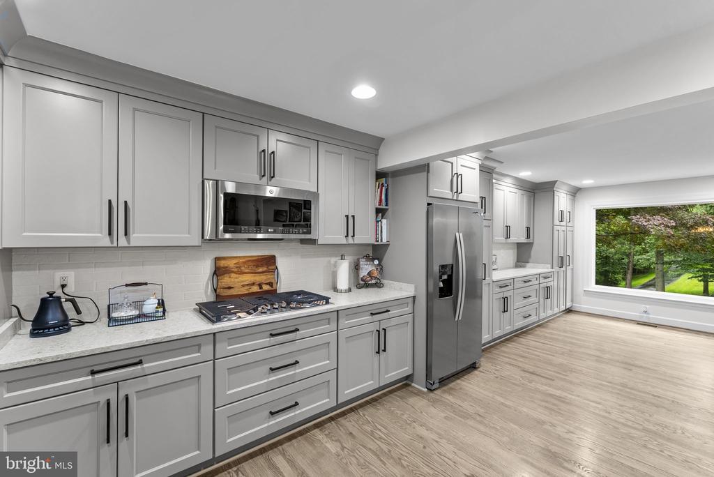 5920 HUNTON WOOD DR, BROAD RUN, Virginia 20137, 4 Bedrooms Bedrooms, ,3 BathroomsBathrooms,Residential,5920 HUNTON WOOD DR,VAFQ2022518 MLS # VAFQ2022518