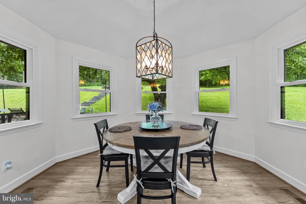 5920 HUNTON WOOD DR, BROAD RUN, Virginia 20137, 4 Bedrooms Bedrooms, ,3 BathroomsBathrooms,Residential,5920 HUNTON WOOD DR,VAFQ2022518 MLS # VAFQ2022518