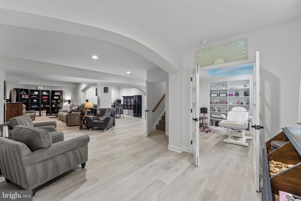 5920 HUNTON WOOD DR, BROAD RUN, Virginia 20137, 4 Bedrooms Bedrooms, ,3 BathroomsBathrooms,Residential,5920 HUNTON WOOD DR,VAFQ2022518 MLS # VAFQ2022518