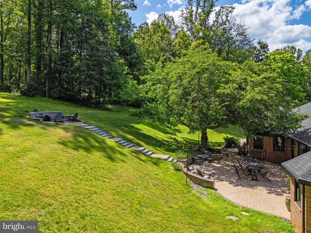 5920 HUNTON WOOD DR, BROAD RUN, Virginia 20137, 4 Bedrooms Bedrooms, ,3 BathroomsBathrooms,Residential,5920 HUNTON WOOD DR,VAFQ2022518 MLS # VAFQ2022518