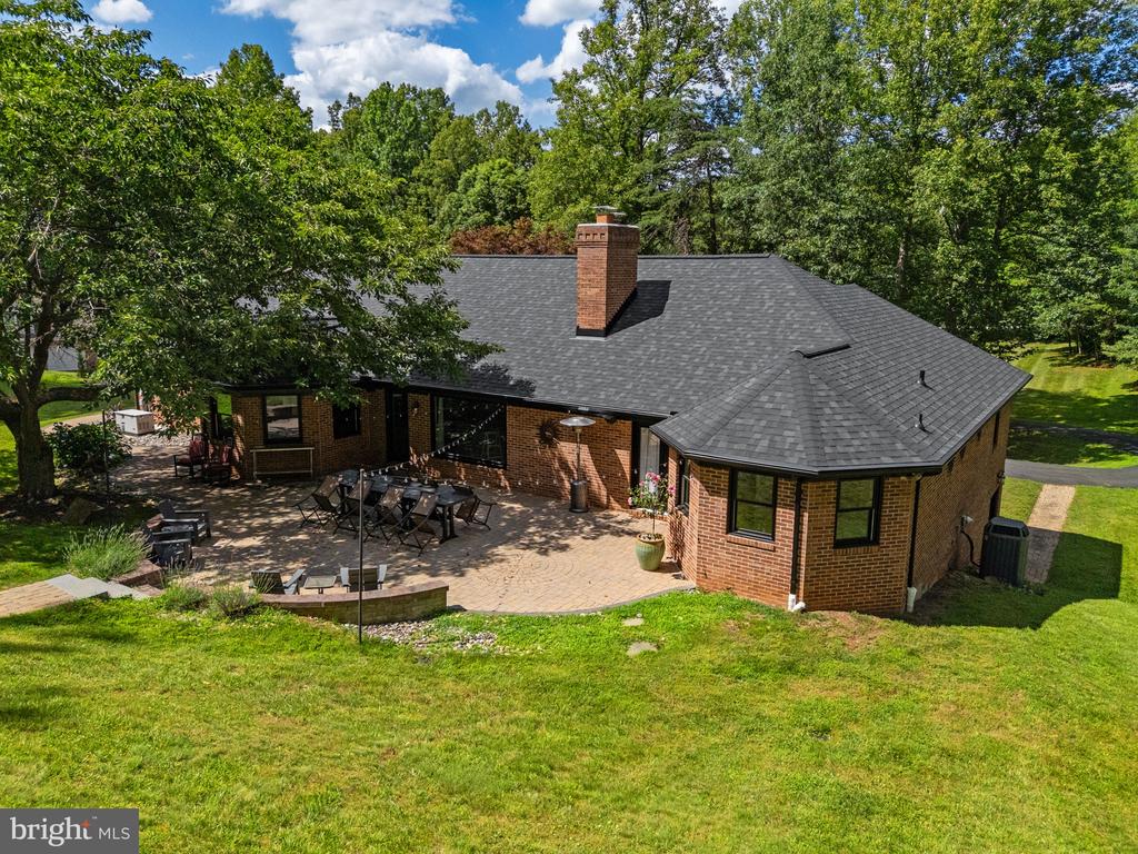 5920 HUNTON WOOD DR, BROAD RUN, Virginia 20137, 4 Bedrooms Bedrooms, ,3 BathroomsBathrooms,Residential,5920 HUNTON WOOD DR,VAFQ2022518 MLS # VAFQ2022518