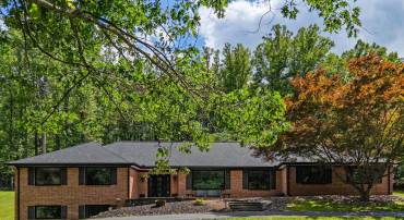 5920 HUNTON WOOD DR, BROAD RUN, Virginia 20137, 4 Bedrooms Bedrooms, ,3 BathroomsBathrooms,Residential,5920 HUNTON WOOD DR,VAFQ2022518 MLS # VAFQ2022518