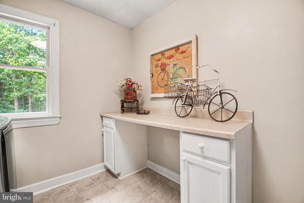 10224 MILL POND RD, SPOTSYLVANIA, Virginia 22551, 5 Bedrooms Bedrooms, ,3 BathroomsBathrooms,Residential,10224 MILL POND RD,VASP2042974 MLS # VASP2042974