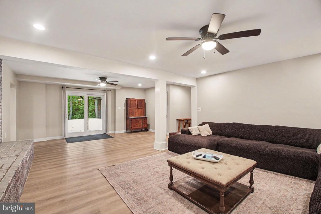 10224 MILL POND RD, SPOTSYLVANIA, Virginia 22551, 5 Bedrooms Bedrooms, ,3 BathroomsBathrooms,Residential,10224 MILL POND RD,VASP2042974 MLS # VASP2042974