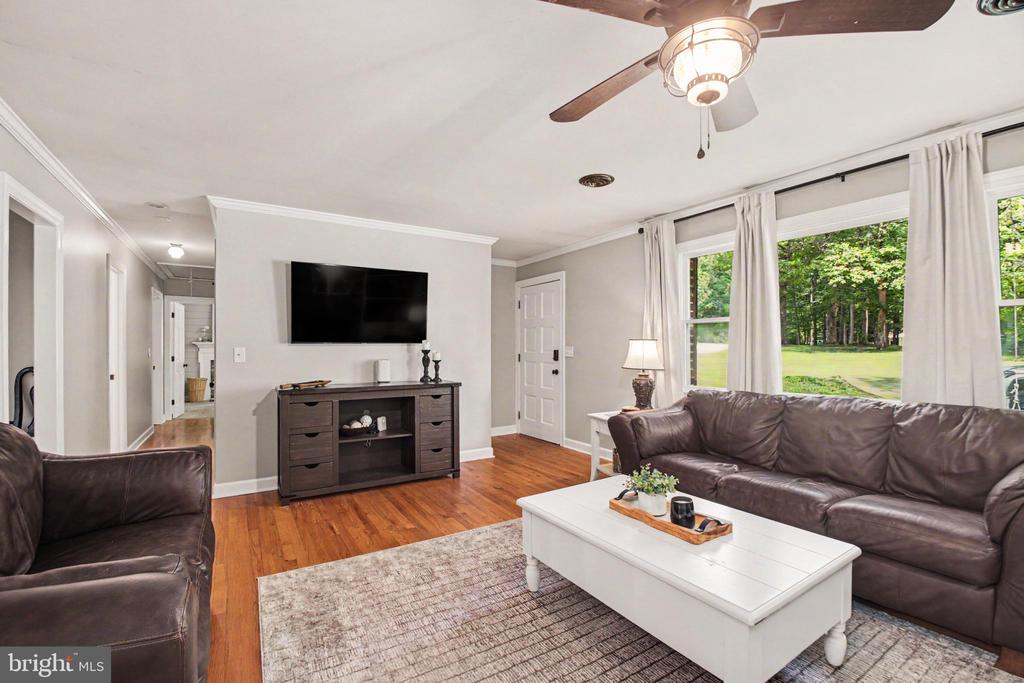 10224 MILL POND RD, SPOTSYLVANIA, Virginia 22551, 5 Bedrooms Bedrooms, ,3 BathroomsBathrooms,Residential,10224 MILL POND RD,VASP2042974 MLS # VASP2042974
