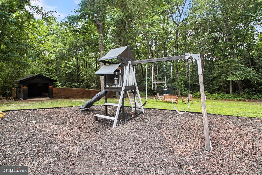 10224 MILL POND RD, SPOTSYLVANIA, Virginia 22551, 5 Bedrooms Bedrooms, ,3 BathroomsBathrooms,Residential,10224 MILL POND RD,VASP2042974 MLS # VASP2042974