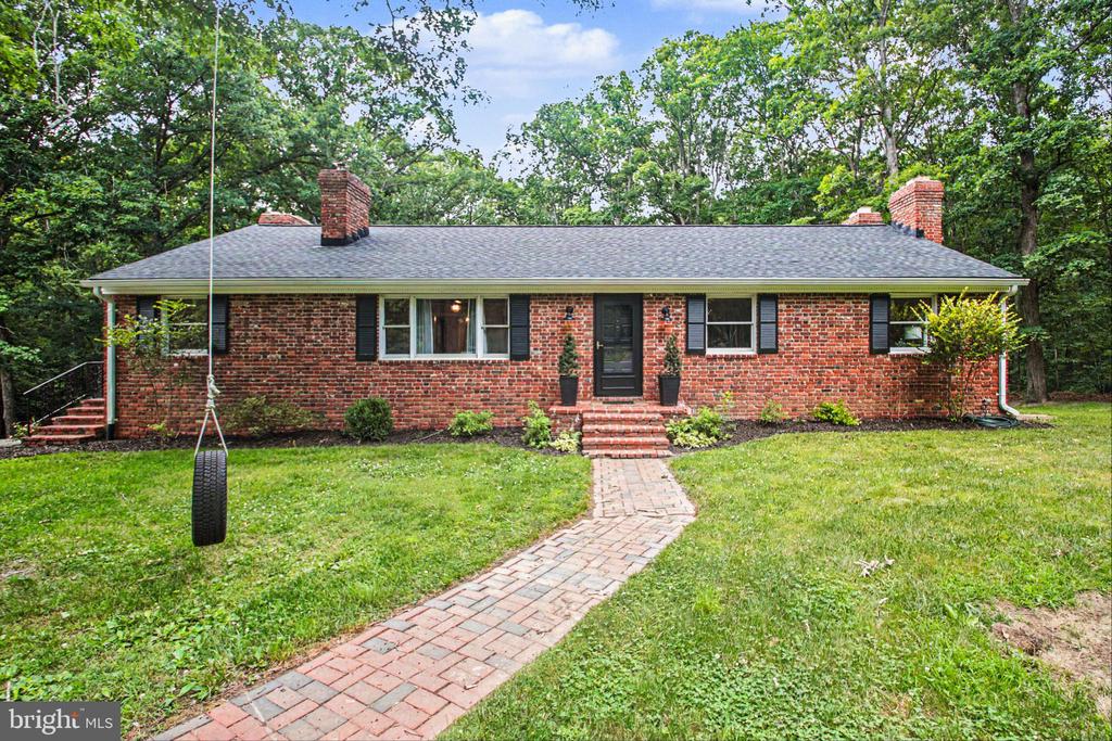 10224 MILL POND RD, SPOTSYLVANIA, Virginia 22551, 5 Bedrooms Bedrooms, ,3 BathroomsBathrooms,Residential,10224 MILL POND RD,VASP2042974 MLS # VASP2042974