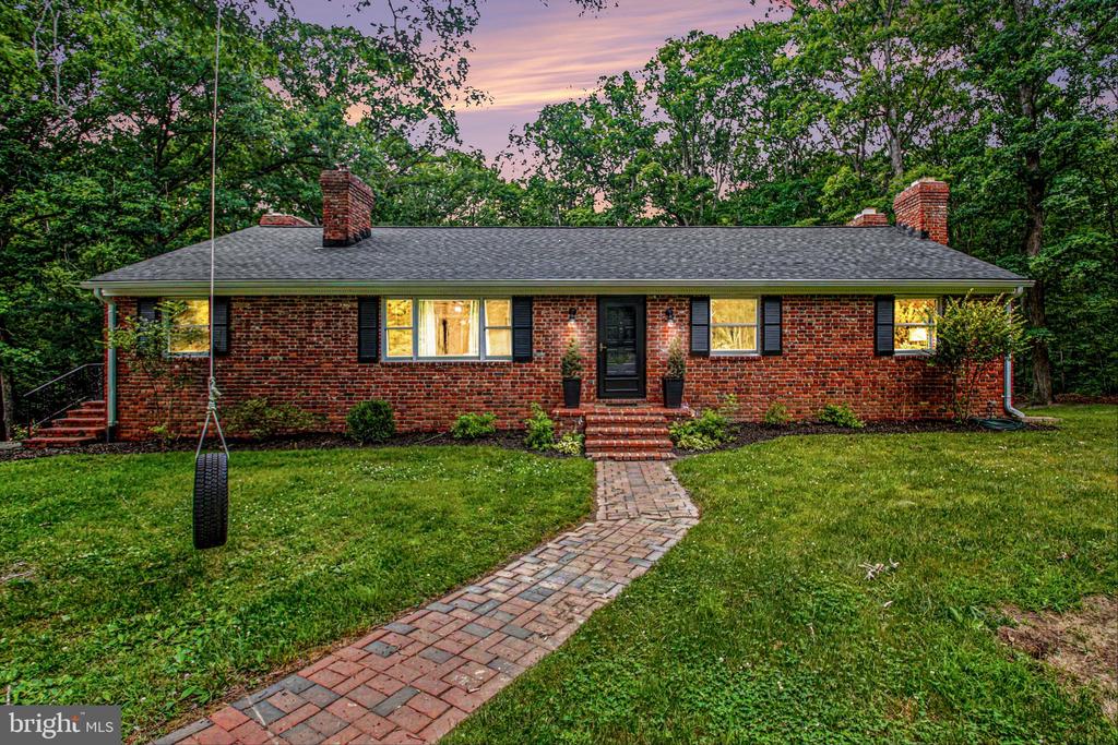10224 MILL POND RD, SPOTSYLVANIA, Virginia 22551, 5 Bedrooms Bedrooms, ,3 BathroomsBathrooms,Residential,10224 MILL POND RD,VASP2042974 MLS # VASP2042974