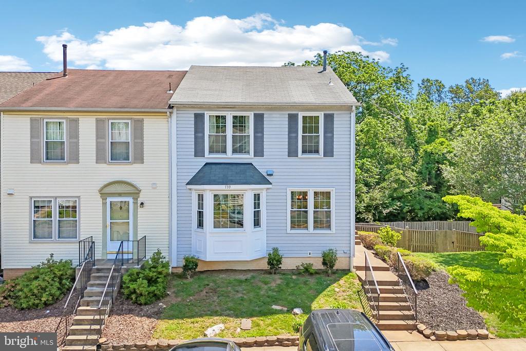 739 ARBOR CT, WARRENTON, Virginia 20186, 3 Bedrooms Bedrooms, ,2 BathroomsBathrooms,Residential,739 ARBOR CT,VAFQ2021870 MLS # VAFQ2021870