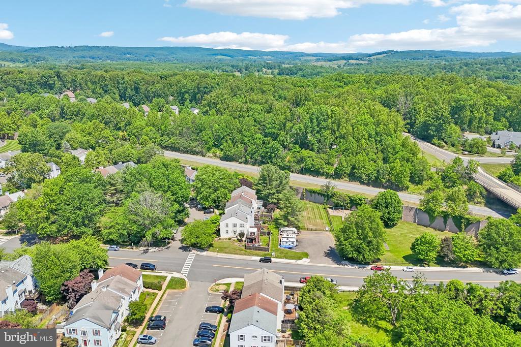 739 ARBOR CT, WARRENTON, Virginia 20186, 3 Bedrooms Bedrooms, ,2 BathroomsBathrooms,Residential,739 ARBOR CT,VAFQ2021870 MLS # VAFQ2021870