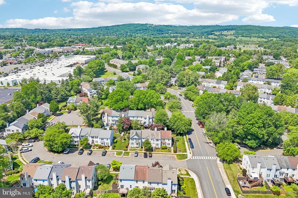 739 ARBOR CT, WARRENTON, Virginia 20186, 3 Bedrooms Bedrooms, ,2 BathroomsBathrooms,Residential,739 ARBOR CT,VAFQ2021870 MLS # VAFQ2021870