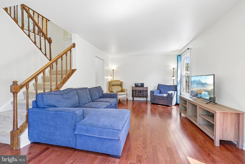739 ARBOR CT, WARRENTON, Virginia 20186, 3 Bedrooms Bedrooms, ,2 BathroomsBathrooms,Residential,739 ARBOR CT,VAFQ2021870 MLS # VAFQ2021870