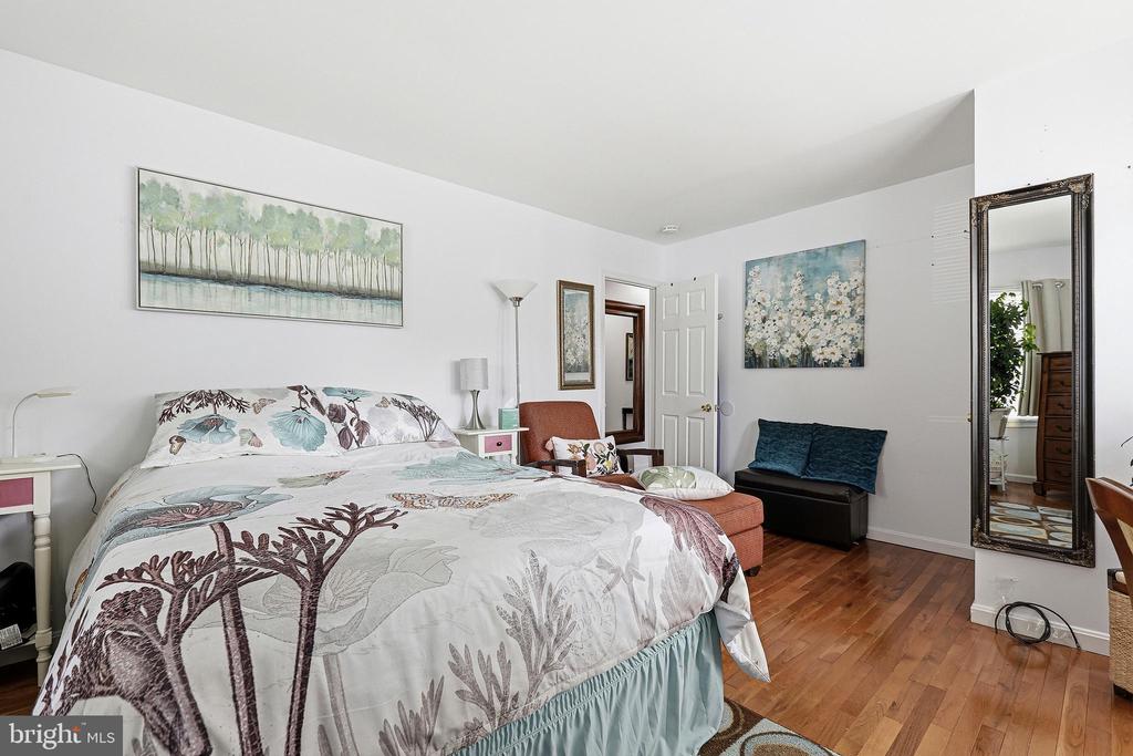 5 SUMNER CT, FREDERICKSBURG, Virginia 22407, 4 Bedrooms Bedrooms, ,2 BathroomsBathrooms,Residential,5 SUMNER CT,VASP2042910 MLS # VASP2042910