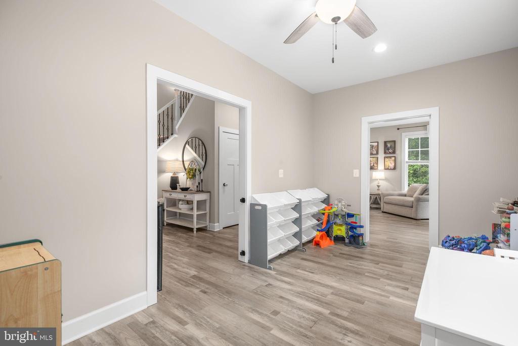 7117 PULLEN DR, FREDERICKSBURG, Virginia 22407, 5 Bedrooms Bedrooms, ,3 BathroomsBathrooms,Residential,7117 PULLEN DR,VASP2043080 MLS # VASP2043080