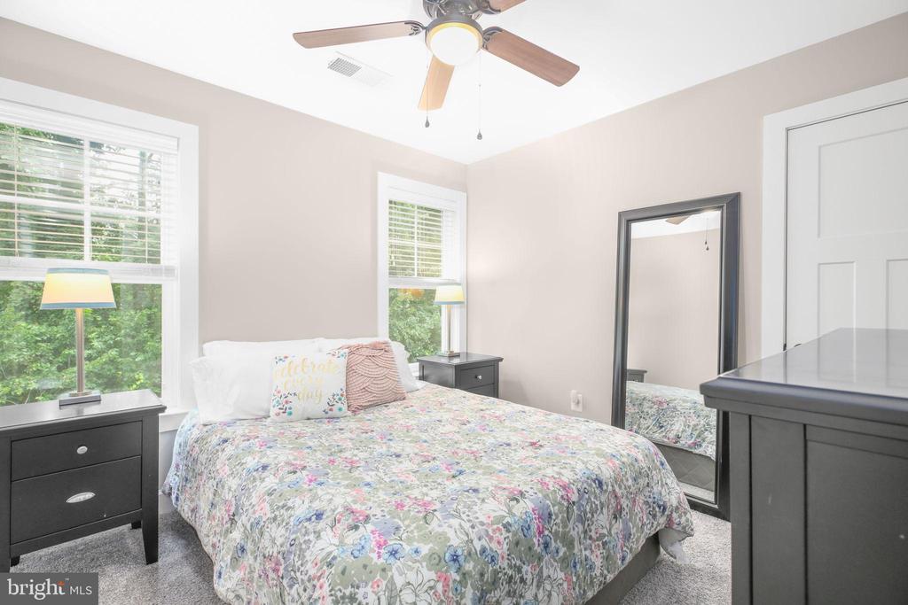7117 PULLEN DR, FREDERICKSBURG, Virginia 22407, 5 Bedrooms Bedrooms, ,3 BathroomsBathrooms,Residential,7117 PULLEN DR,VASP2043080 MLS # VASP2043080
