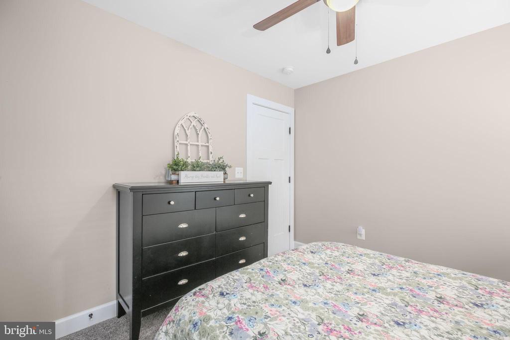 7117 PULLEN DR, FREDERICKSBURG, Virginia 22407, 5 Bedrooms Bedrooms, ,3 BathroomsBathrooms,Residential,7117 PULLEN DR,VASP2043080 MLS # VASP2043080