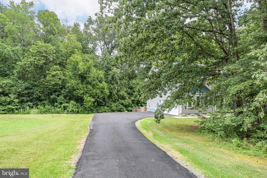 7117 PULLEN DR, FREDERICKSBURG, Virginia 22407, 5 Bedrooms Bedrooms, ,3 BathroomsBathrooms,Residential,7117 PULLEN DR,VASP2043080 MLS # VASP2043080