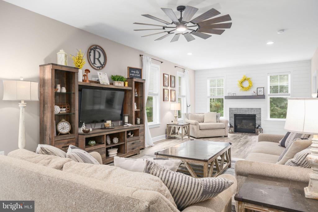 7117 PULLEN DR, FREDERICKSBURG, Virginia 22407, 5 Bedrooms Bedrooms, ,3 BathroomsBathrooms,Residential,7117 PULLEN DR,VASP2043080 MLS # VASP2043080