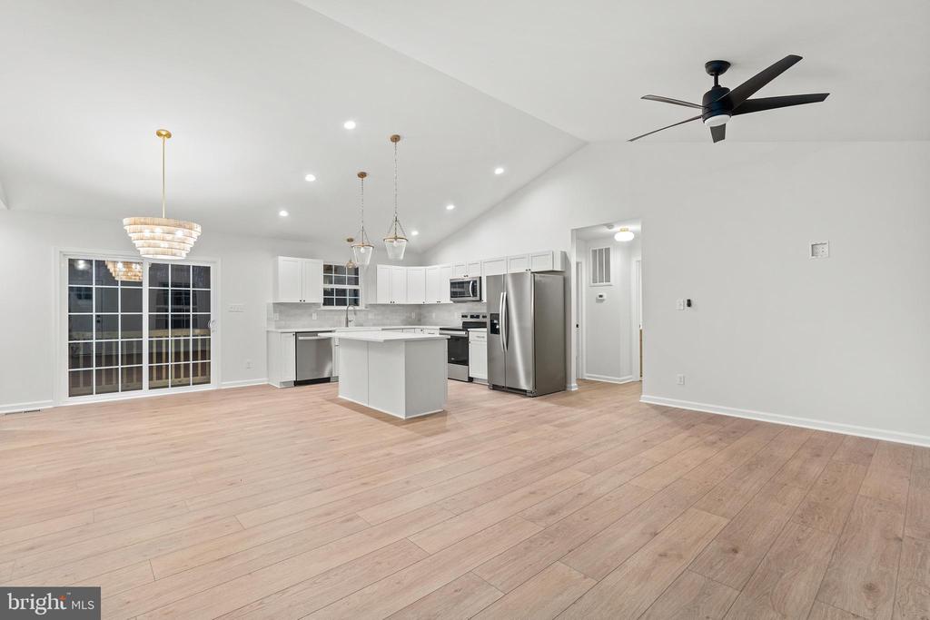 27410 BIG H RANCH RD, CULPEPER, Virginia 22701, 5 Bedrooms Bedrooms, ,3 BathroomsBathrooms,Residential,27410 BIG H RANCH RD,VAOR2014510 MLS # VAOR2014510
