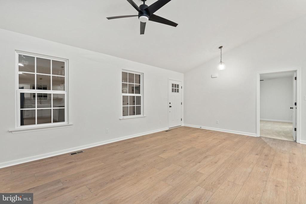 27410 BIG H RANCH RD, CULPEPER, Virginia 22701, 5 Bedrooms Bedrooms, ,3 BathroomsBathrooms,Residential,27410 BIG H RANCH RD,VAOR2014510 MLS # VAOR2014510